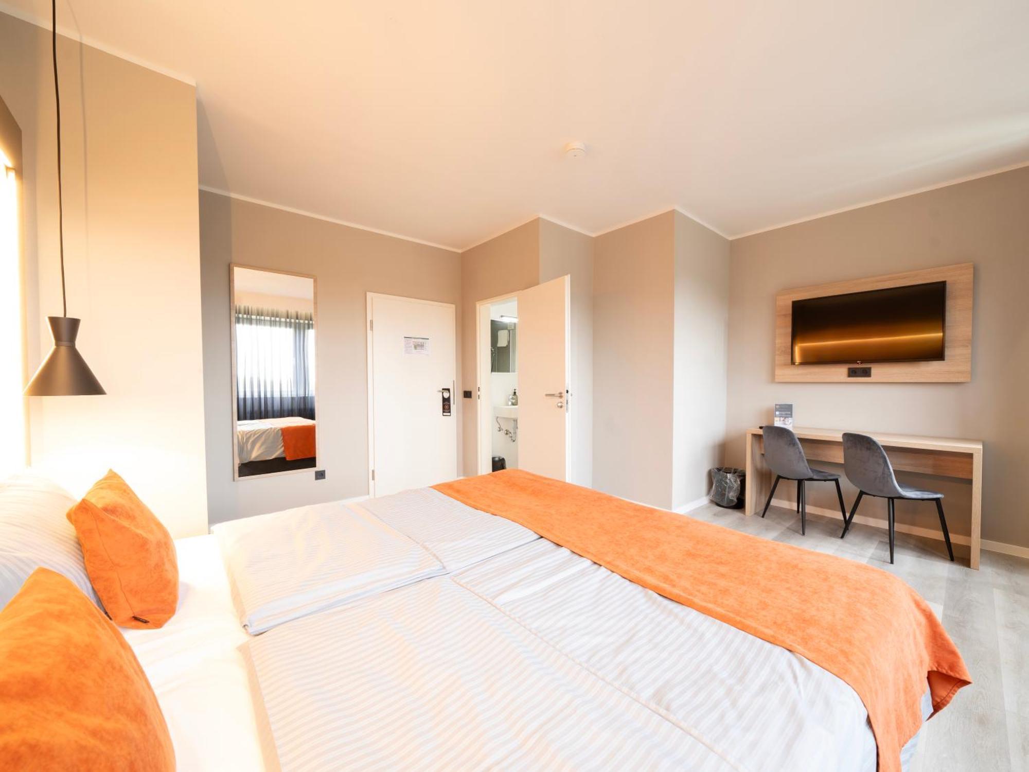Juststay Muelheim Hotel & Apartments Мильгейм-на-Руре Экстерьер фото